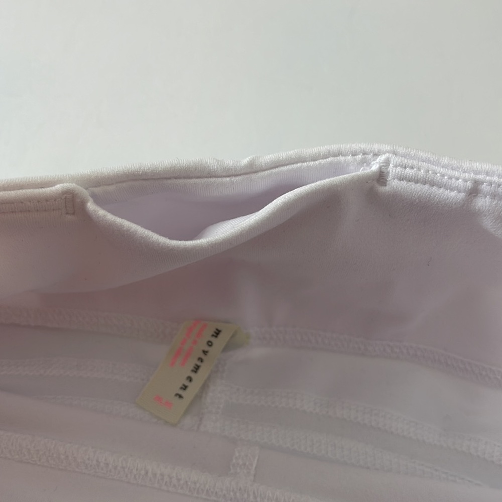 Free People Movement White Biker Baby Shorts Medium NWT - Picture 9 of 14